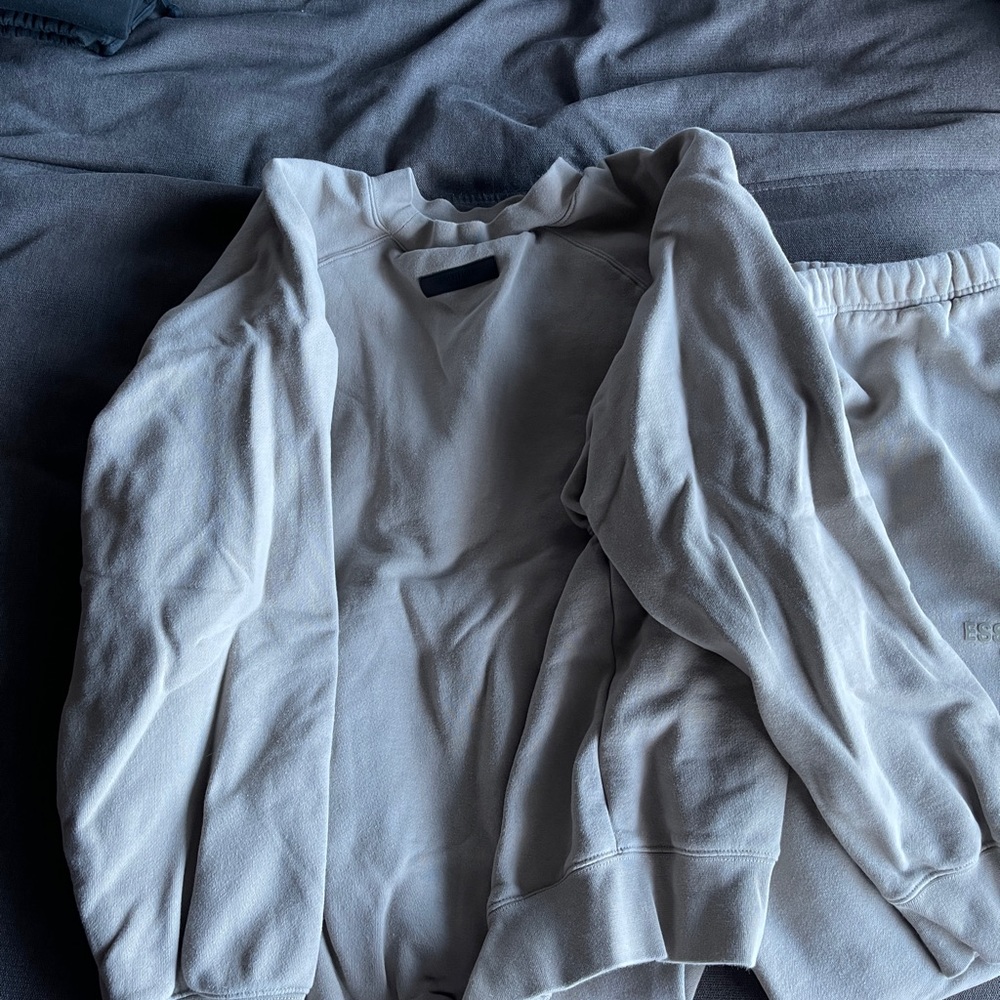 Essentials Set - image 4